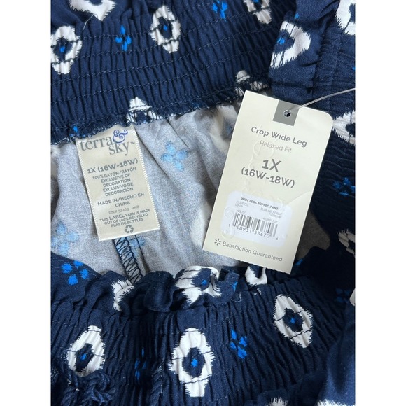 TERRA & SKY Blue Geo Print Crop Pants Wide Leg Relaxed Fit 16-18 NWT Women's 1X - Picture 5 of 9